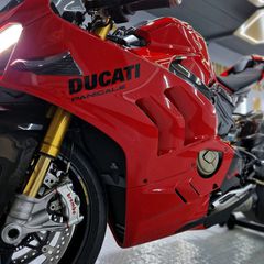 Ducati Panigale V4 S 2024-thumb-3