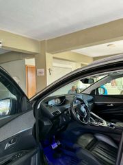 Peugeot 3008 2017 Luxury edition-thumb-8
