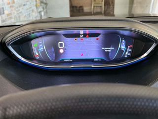 Peugeot 3008 2017 Luxury edition-thumb-17