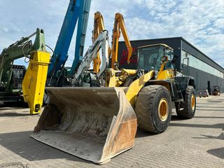 Loader With Tires Komatsu 2003 WA 470-5H