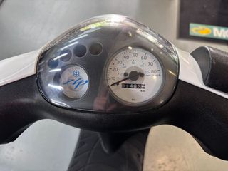 Piaggio ZIP 50 4T 2008-thumb-3