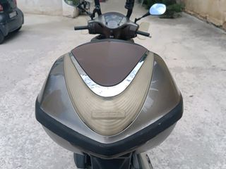 Honda SH 150i 2012-thumb-4