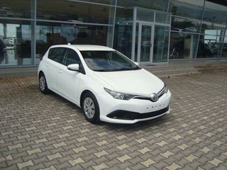 Toyota Auris 2018-thumb-1