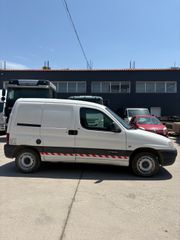 Κλούβα Citroen 2001 berlingo