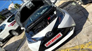 Toyota Aygo 2015 1.0_X_PLAY_F1_AUTOMATO_Led_Camera_-thumb-4