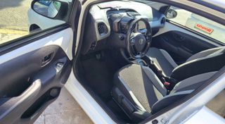 Toyota Aygo 2015 1.0_X_PLAY_F1_AUTOMATO_Led_Camera_-thumb-7