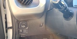 Toyota Aygo 2015 1.0_X_PLAY_F1_AUTOMATO_Led_Camera_-thumb-10