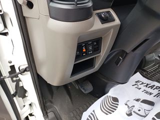 Ανατροπή Nissan 2012 Cabstar-thumb-24