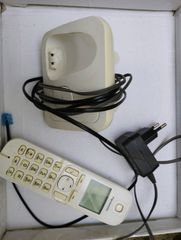 2 τηλέφωνα σταθερά-thumb-1