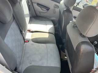 Kia Picanto 2007-thumb-5