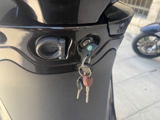 Piaggio Beverly 300i Tourer 2009-thumb-7