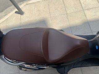 Piaggio Beverly 300i Tourer 2009-thumb-10