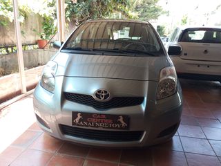 Toyota Yaris 2011