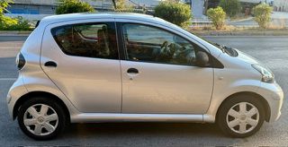 Toyota Aygo 2011-thumb-3