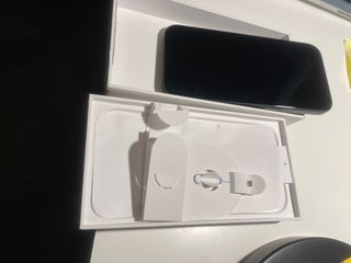 Iphone 16 - 128 GB Μαύρο-thumb-1
