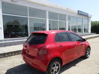 Toyota Yaris 2006-thumb-4