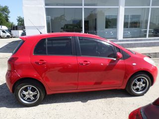 Toyota Yaris 2006-thumb-5