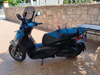 Piaggio Beverly 300 2021 Hpe300