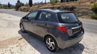 Toyota Yaris 2016 1.5 Hybrid Comfort-thumb-5