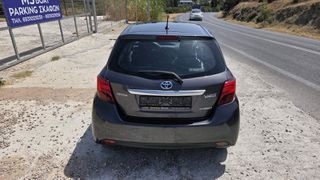 Toyota Yaris 2016 1.5 Hybrid Comfort-thumb-8