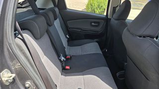 Toyota Yaris 2016 1.5 Hybrid Comfort-thumb-24