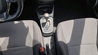 Toyota Yaris 2016 1.5 Hybrid Comfort-thumb-31