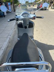 Vespa GTS 300 2022-thumb-3
