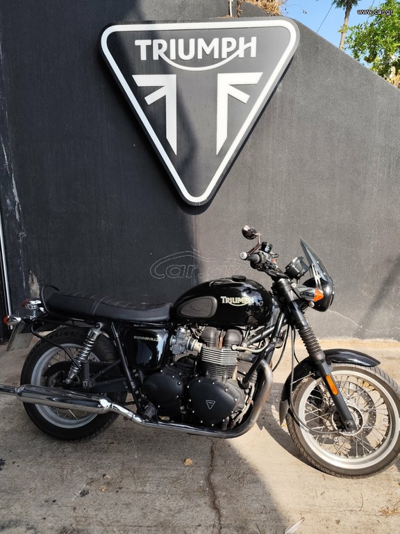 Triumph Bonneville 2010