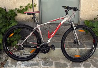 Downhill - Enduro - Trail Giant 2016 Revel