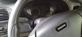 Volvo V40 '04-thumb-2
