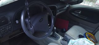 Volvo V40 '04-thumb-3