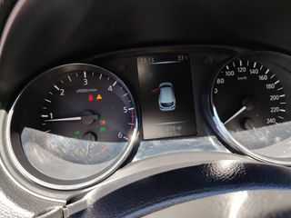 Nissan Qashqai 2015 1.6cc 130hp DCI ACENTA PREMIUM  4X4-thumb-57