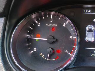 Nissan Qashqai 2015 1.6cc 130hp DCI ACENTA PREMIUM  4X4-thumb-59