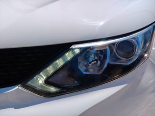 Nissan Qashqai 2015 1.6cc 130hp DCI ACENTA PREMIUM  4X4-thumb-8