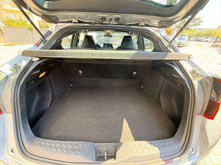 Toyota C-HR 2022 C-ENTER-thumb-16