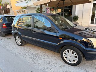 Ford Fusion 2004 1.6