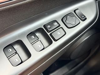 Hyundai Kona 2018 1.0 T-GDI 120hp PREMIUM NAVI CAMERA CLIMA-thumb-33