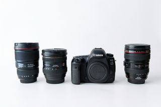 Canon 5D Mark IV C-Log + 3 Pro Lenses (16‑35 / 24‑105 / Sigma DG HSM 24‑70) + C‑Log – Full Professional Kit
