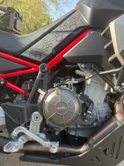 Aprilia Tuareg 2024-thumb-4