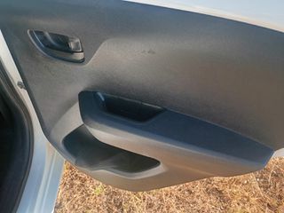 Citroen C1 2015-thumb-11