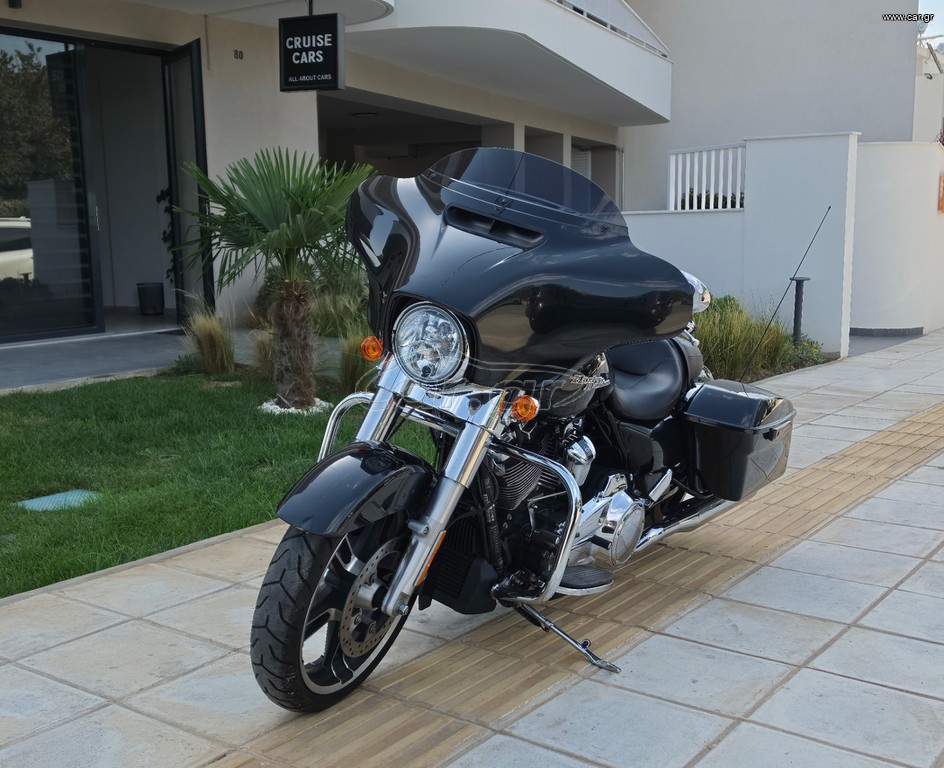 Harley Davidson Street Glide 2018 107 - VANCE HINCE EXHAUS - 5HD1 - 10.500KM!
