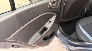 Hyundai i 20 2018 1.4 CRDi Classic blue-thumb-20
