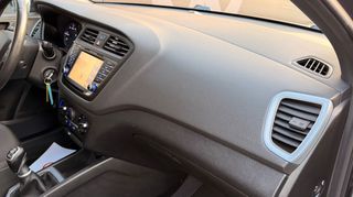 Hyundai i 20 2018 1.4 CRDi Classic blue-thumb-28