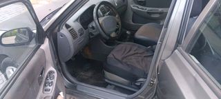 Hyundai Accent 2001