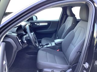 Volvo XC40 2021 Momentum Pro AWD Auto-thumb-26