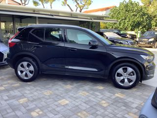 Volvo XC40 2021 Momentum Pro AWD Auto-thumb-3