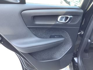 Volvo XC40 2021 Momentum Pro AWD Auto-thumb-11