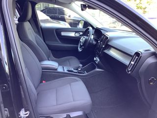 Volvo XC40 2021 Momentum Pro AWD Auto-thumb-20