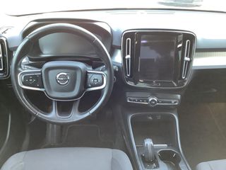 Volvo XC40 2021 Momentum Pro AWD Auto-thumb-23