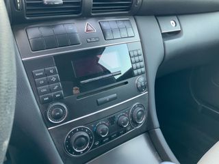 Mercedes-Benz C 180 2007 coupe-thumb-15